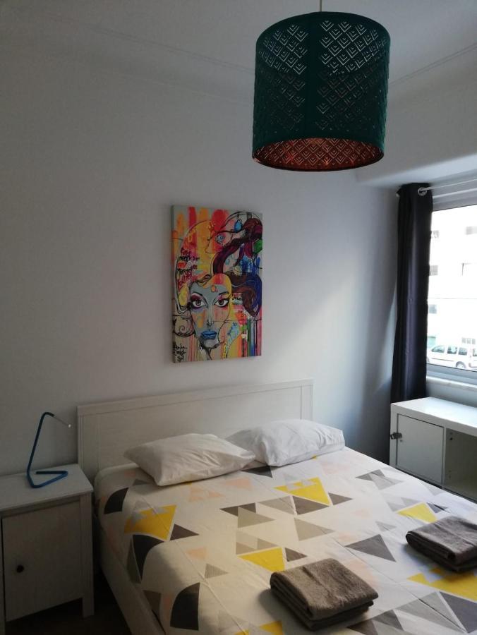 Bed&Shower Moscavide -Self Check-In Bagian luar foto