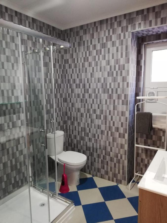 Bed&Shower Moscavide -Self Check-In Bagian luar foto