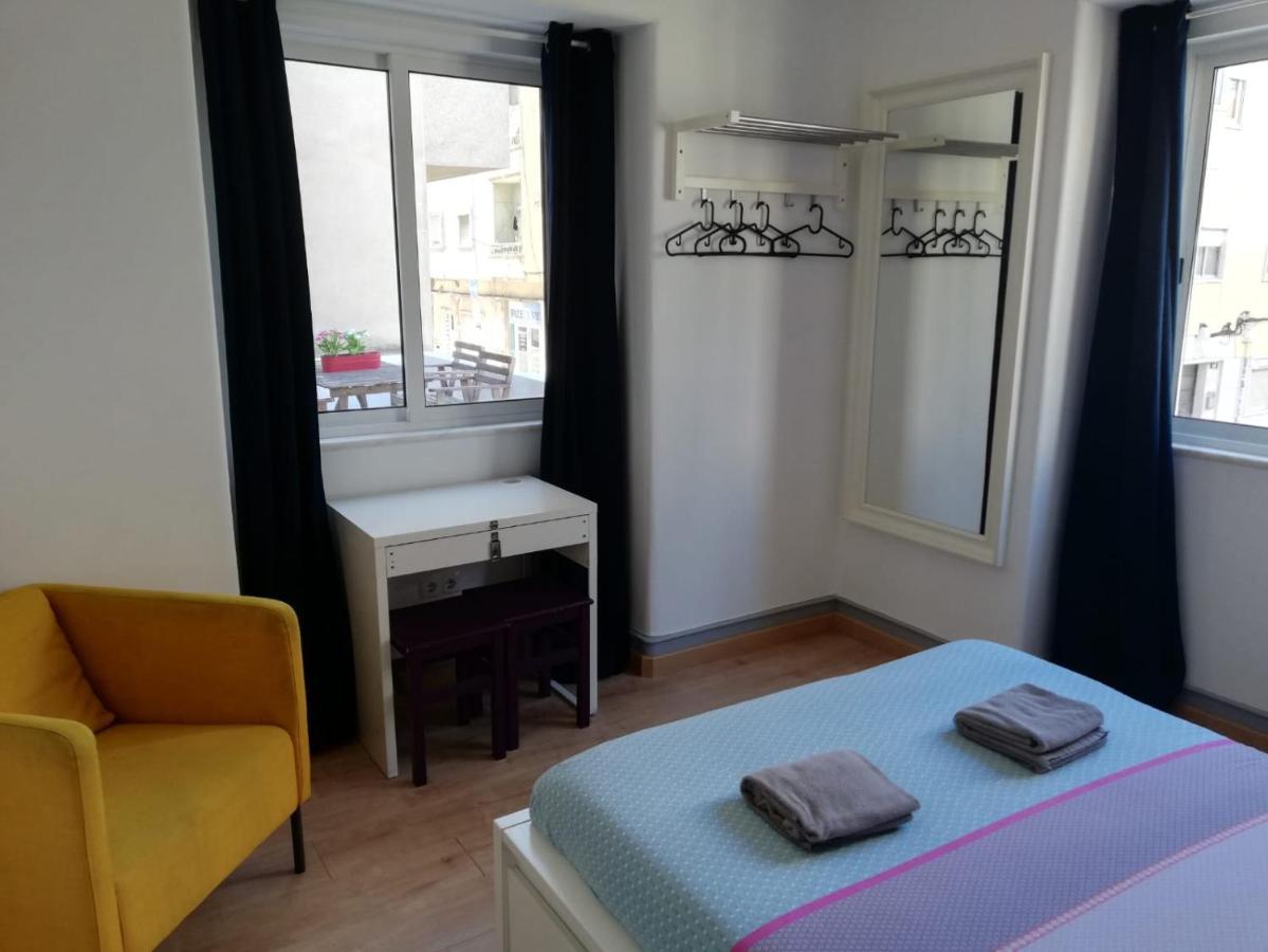 Bed&Shower Moscavide -Self Check-In Bagian luar foto